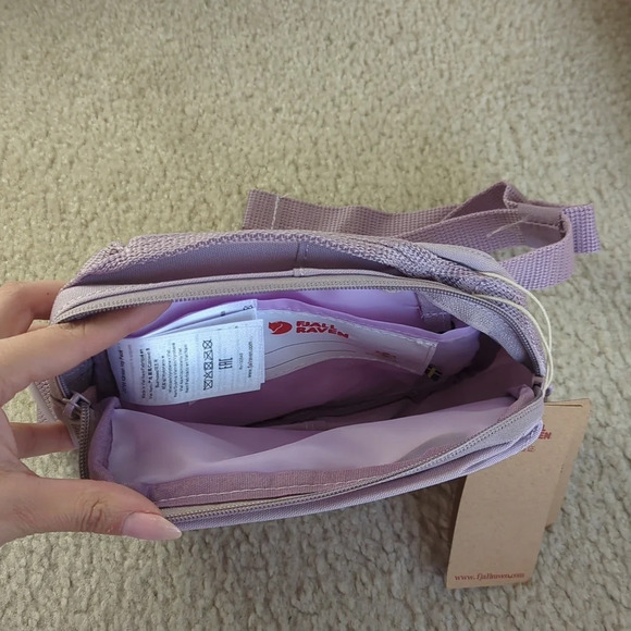 NWT Fjall Raven Kanken Hip Pack in pastel lavender - Picture 6 of 6